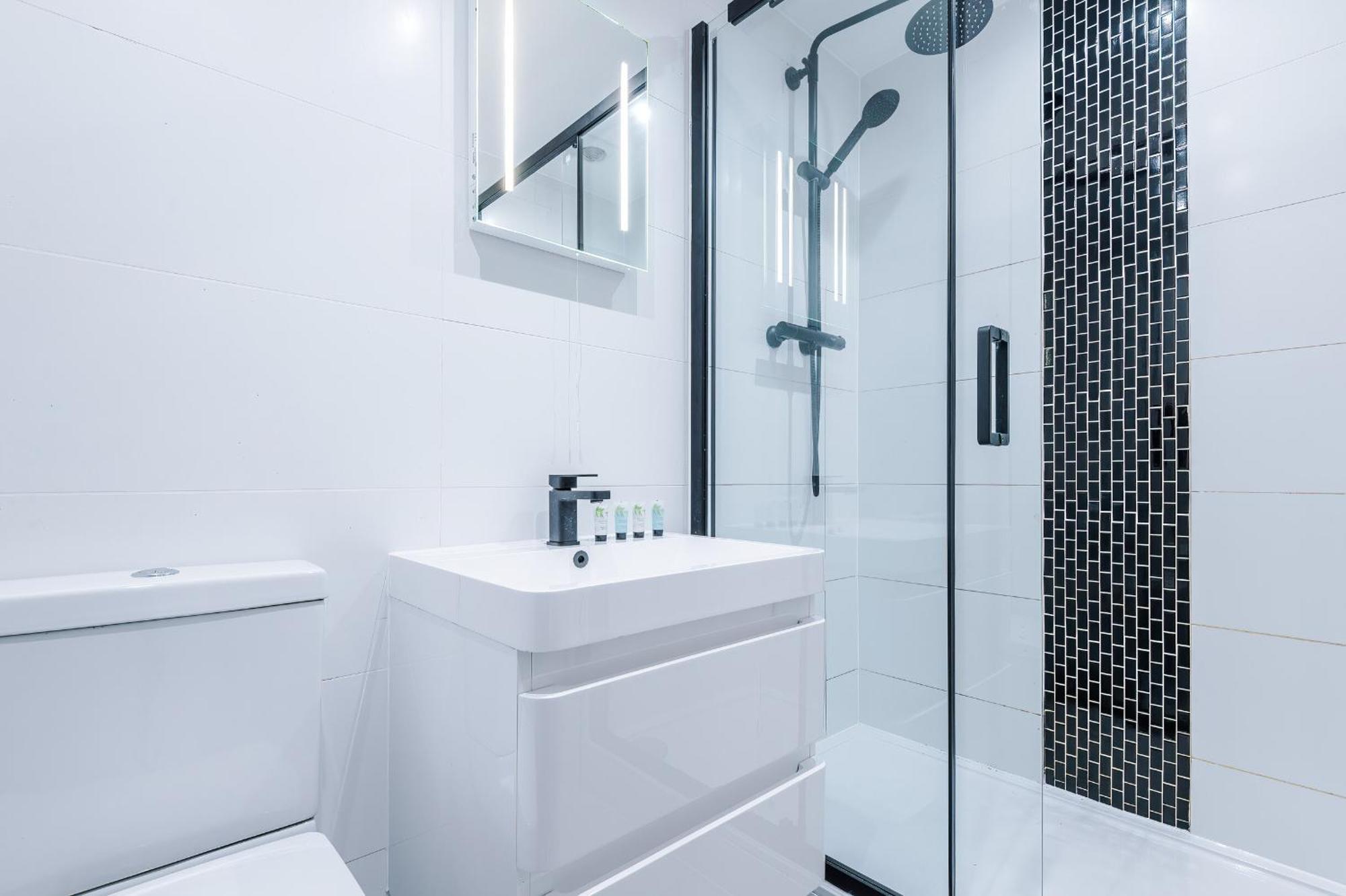 Charles House Serviced Apartments Preston  Dış mekan fotoğraf