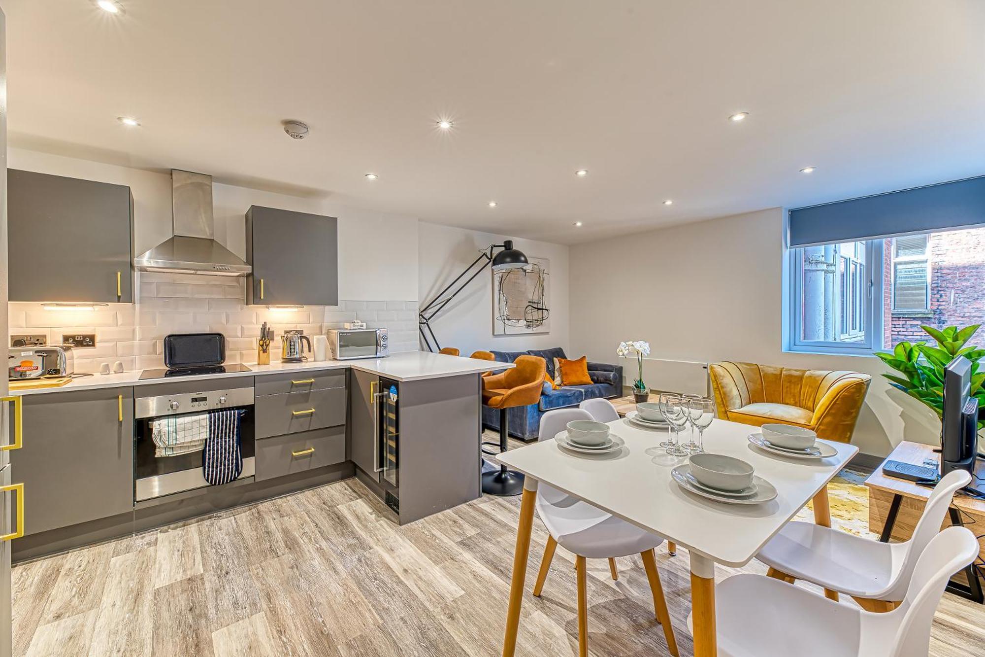 Charles House Serviced Apartments Preston  Dış mekan fotoğraf